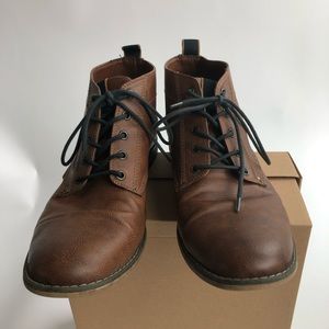 H&M men’s shoes, size 10.5, brown.
